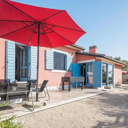Nice Home In Buje With Wifi Holiday home Buje