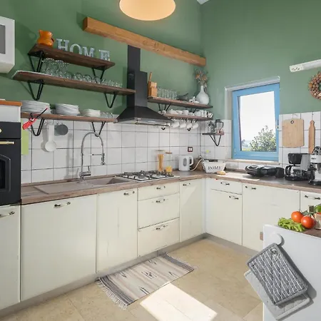 Nice Home In Buje With Wifi